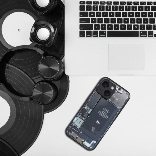 Калъф Glass TECH за Iphone 15, desing 2