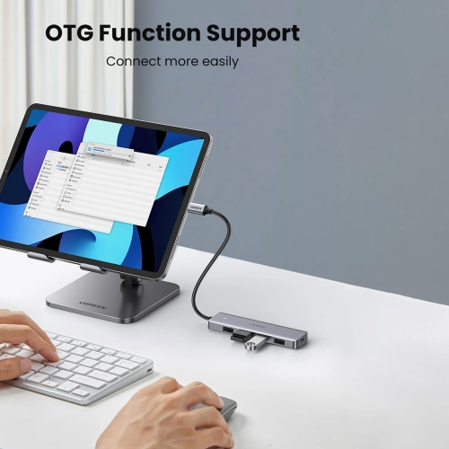 USB Хъб UGREEN CM219 4xUSB-A 3.0 1xUSB-C Input USB-C, Сребрист