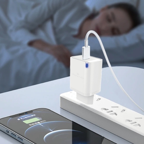 Зарядно Prestico F15+, 220V, USB-C, PD, 30W, бял